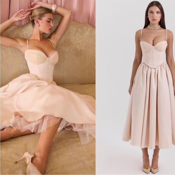 House of CB Dresses & Skirts - House of cb ‘Perfect’ Peach Satin Corset and Skirt NWOT